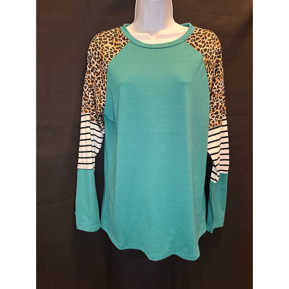 Sunshine & Rodeos Multi-patterned Long Sleeve  Turquoise Top NWT Sz M